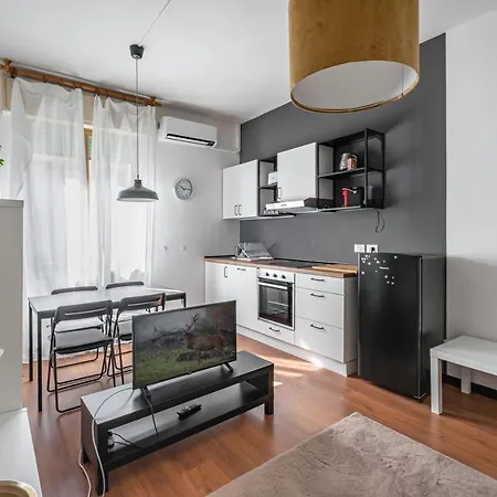 Bright Apartment- Zacconi 1 *
