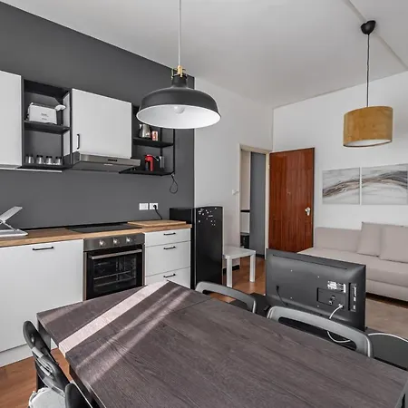 Bright Apartment- Zacconi 1 *